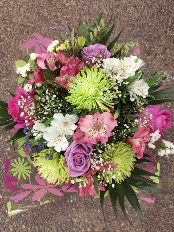 Ramo flor blanca lila fucsia verde