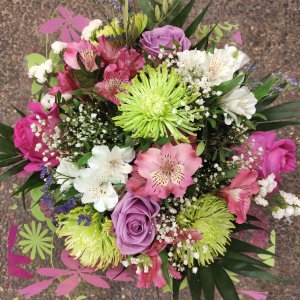 Ramo flor blanca lila fucsia verde